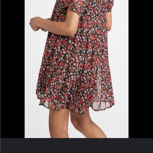 en Saison Pleated Floral Print Babydoll Mini Dress - Picture 3 of 7